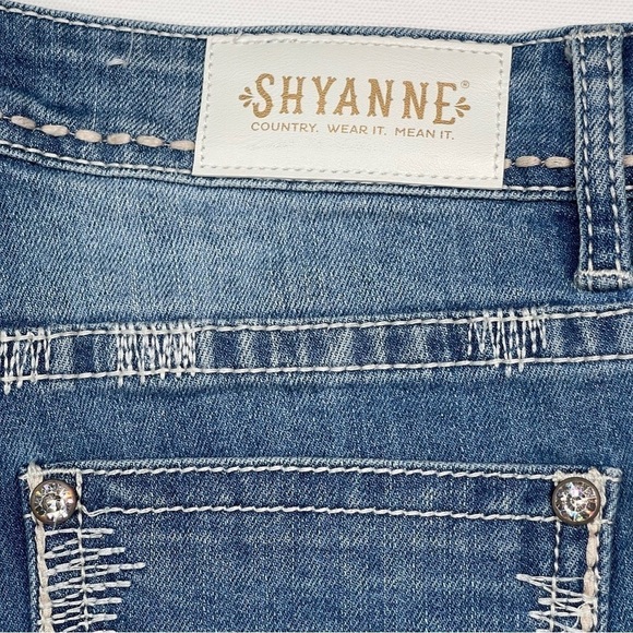 Shyanne Denim Shorts Cowgirl Rodeo Festival Western Jeweled Summer Raw Hem New - Picture 6 of 14